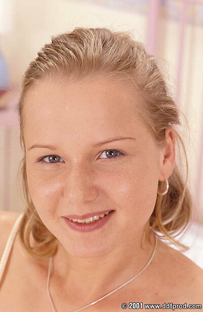 Ляля, 25 лет, 0 размер груди